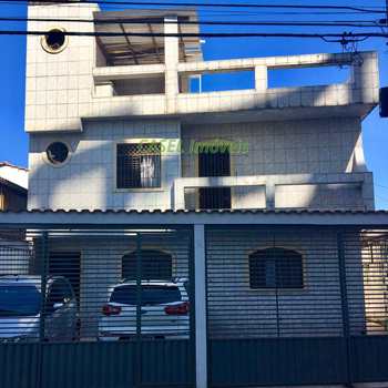 Sobrado em Praia Grande, bairro Guilhermina