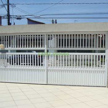 Casa em Praia Grande, bairro Tupi