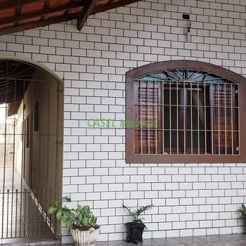 Casa em Praia Grande, bairro Ocian