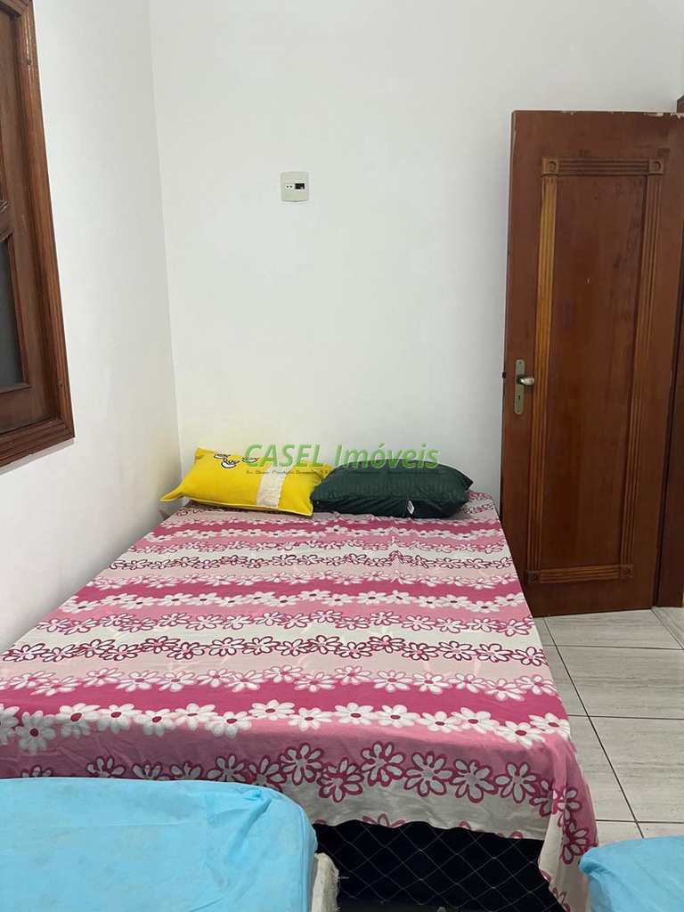 Casa em Praia Grande, no bairro Caiçara