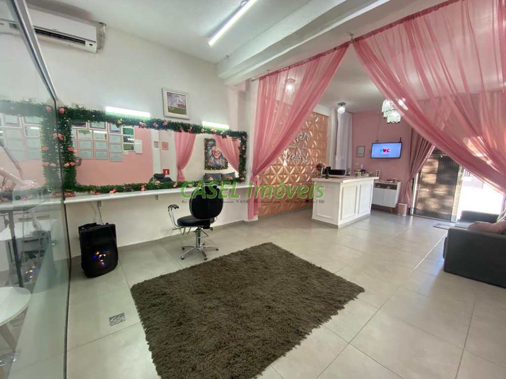 Casa Comercial em Praia Grande, no bairro Guilhermina
