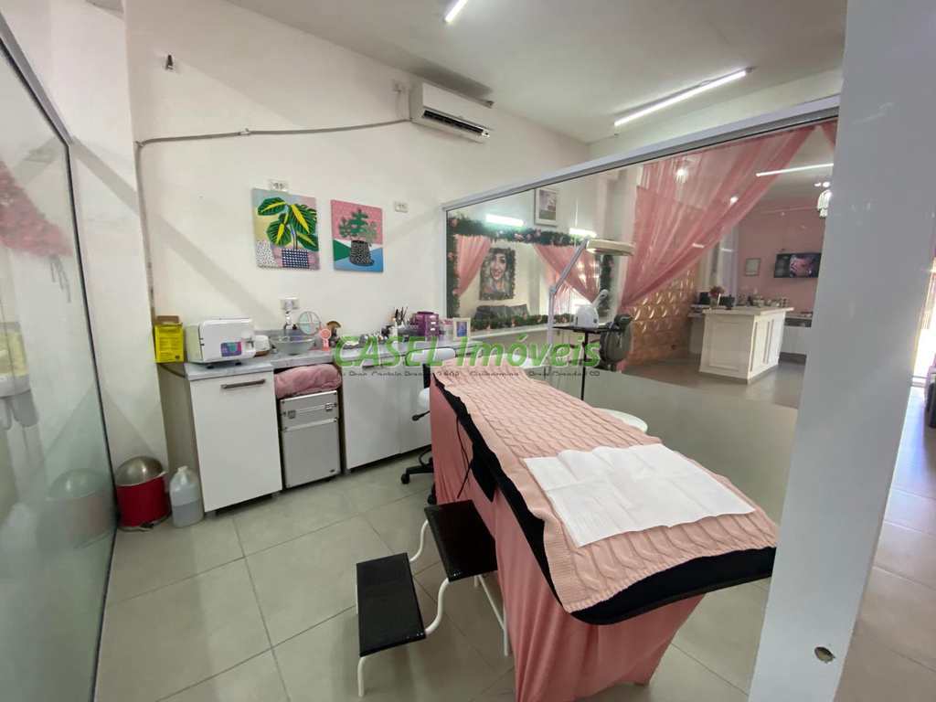 Casa Comercial em Praia Grande, no bairro Guilhermina