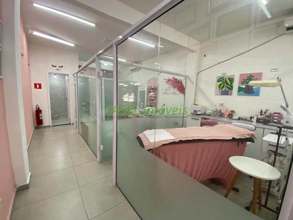 Casa Comercial em Praia Grande, no bairro Guilhermina