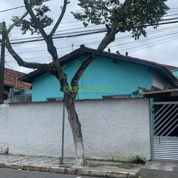 Casa em Praia Grande, bairro Boqueirão
