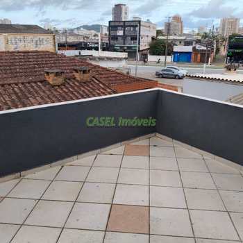 Casa em Praia Grande, bairro Boqueirão