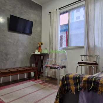 Apartamento em Praia Grande, bairro Guilhermina