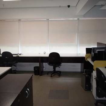 Sala Comercial em Barueri, bairro Alphaville