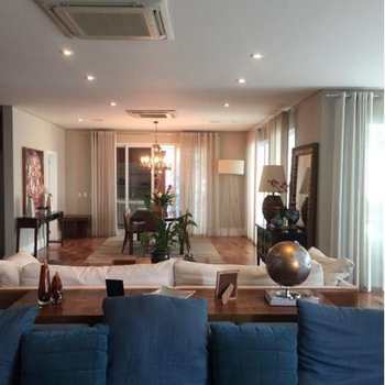 Apartamento em Santana de Parnaíba, bairro Tamboré