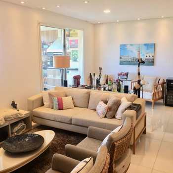 Apartamento em Santana de Parnaíba, bairro Tamboré