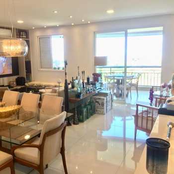 Apartamento em Santana de Parnaíba, bairro Tamboré