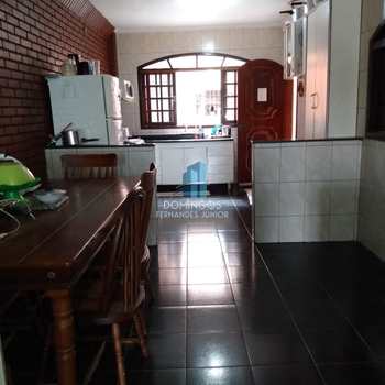 Sobrado em São Paulo, bairro Itaquera