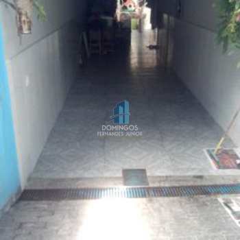 Sobrado em São Paulo, bairro Itaquera