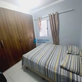 Sobrado de Condomínio em São Paulo, bairro Itaquera