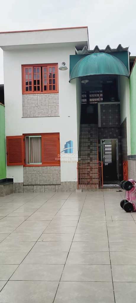 Sobrado em São Paulo, no bairro Cidade Líder