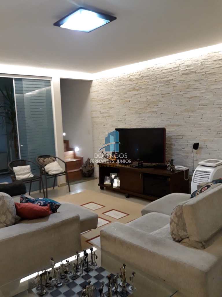Sobrado em São Paulo, no bairro Parque Savoy City