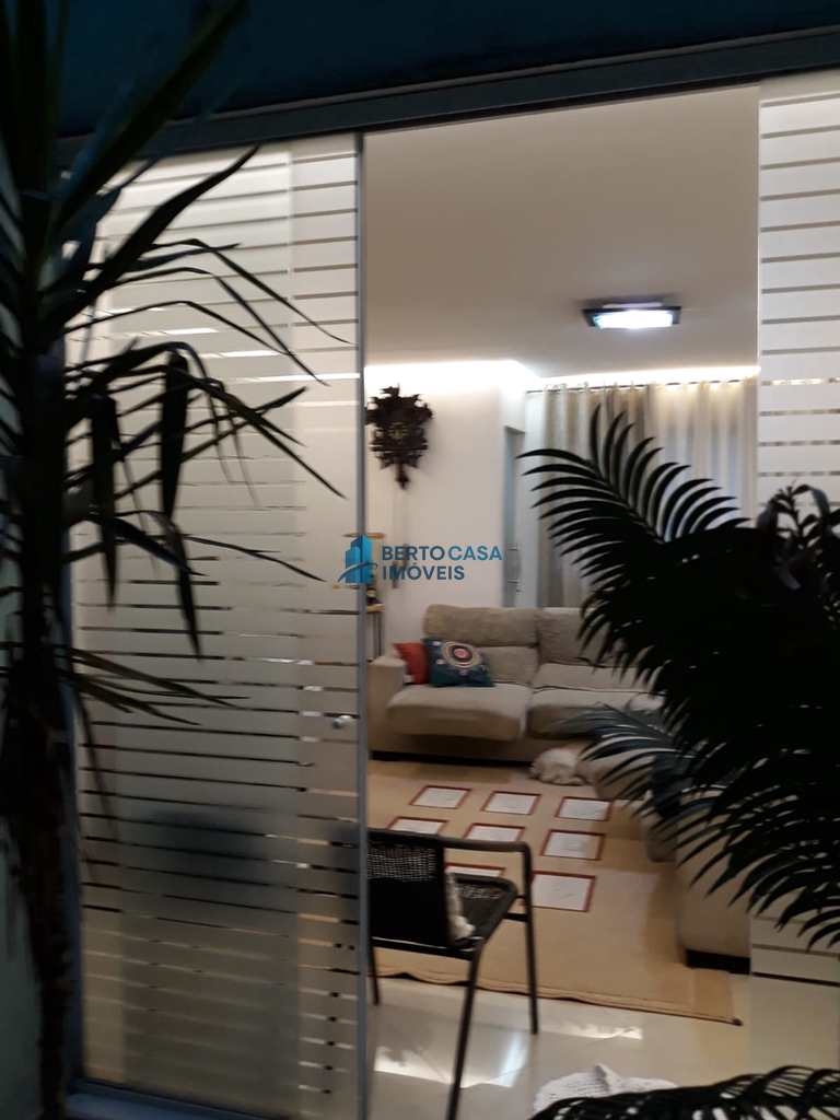 Sobrado em São Paulo, no bairro Parque Savoy City