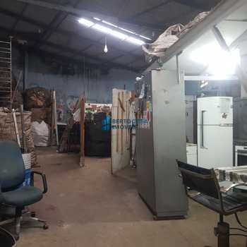 Terreno em São Paulo, bairro Cidade Líder