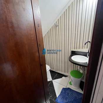 Sobrado de Condomínio em São Paulo, bairro Itaquera