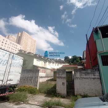 Terreno em São Paulo, bairro Itaquera