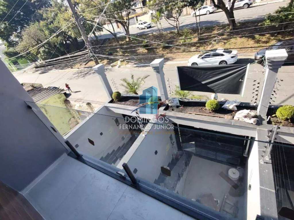 Sobrado em São Paulo, no bairro Artur Alvim