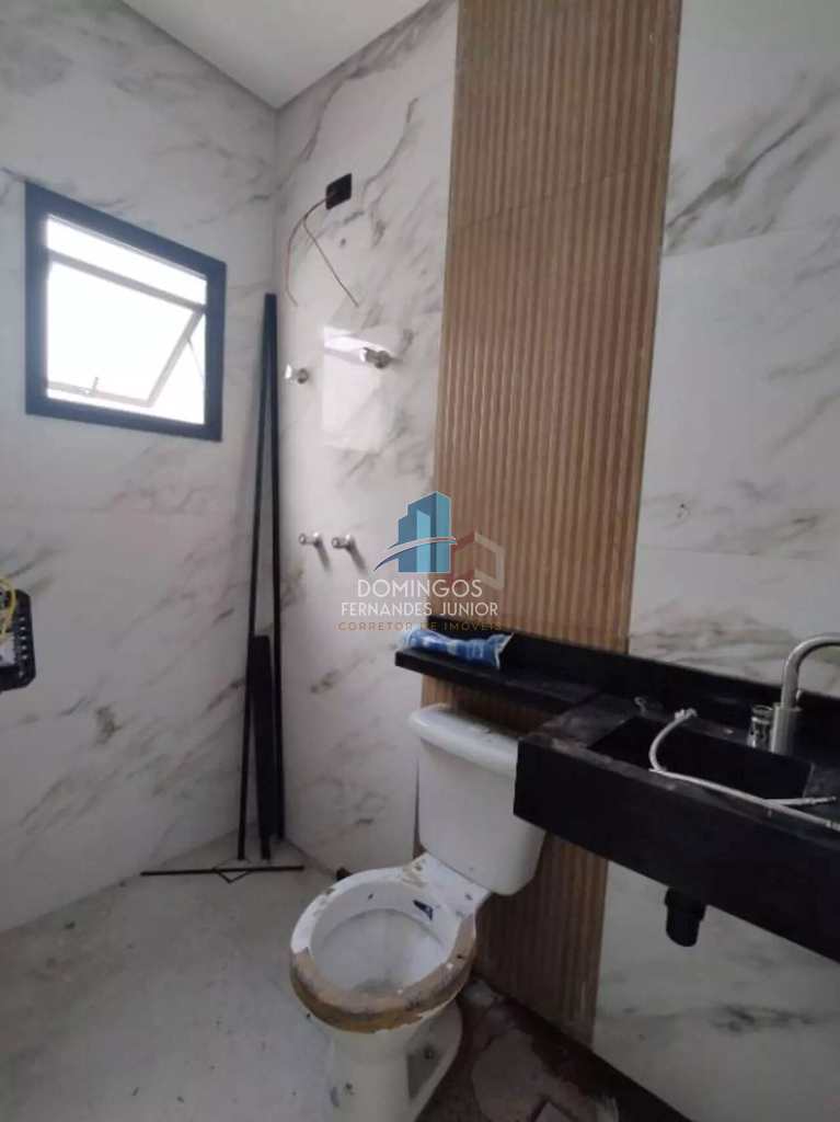 Sobrado em São Paulo, no bairro Artur Alvim