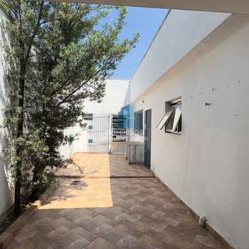 Casa em São Paulo, bairro Vila Carmosina