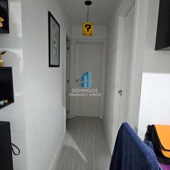 Apartamento em São Paulo, bairro Jardim Helian