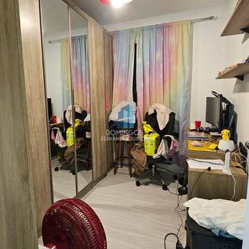 Apartamento em São Paulo, bairro Jardim Helian