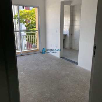 Apartamento em São Paulo, bairro Vila Curuçá