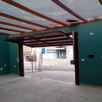 Sobrado em São Paulo, bairro Itaquera
