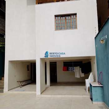 Sobrado em São Paulo, bairro Itaquera