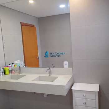 Sobrado em São Paulo, bairro Itaquera