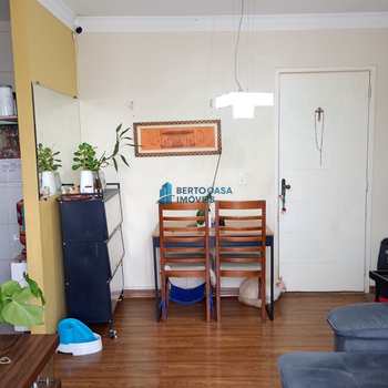 Apartamento em São Paulo, bairro Itaquera