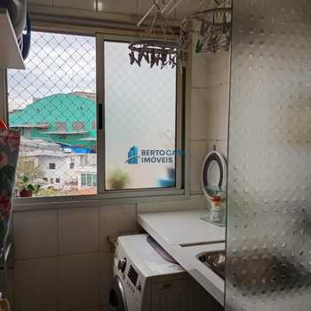 Apartamento em São Paulo, bairro Itaquera