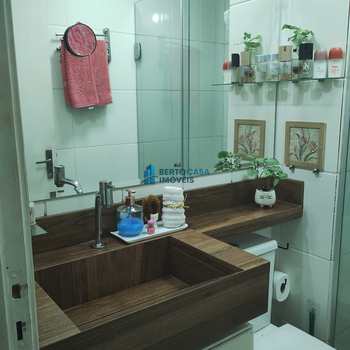 Apartamento em São Paulo, bairro Itaquera