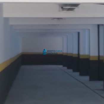 Sobrado em São Paulo, bairro Itaquera