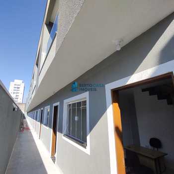 Sobrado em São Paulo, bairro Itaquera