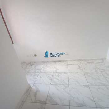 Casa de Condomínio em São Paulo, bairro Itaquera