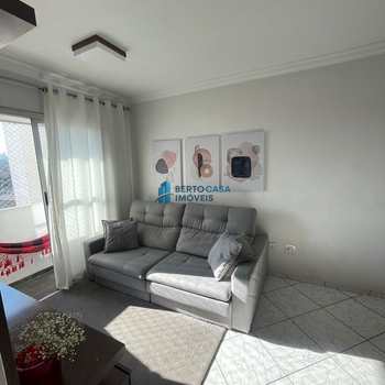 Apartamento em São Paulo, bairro Itaquera