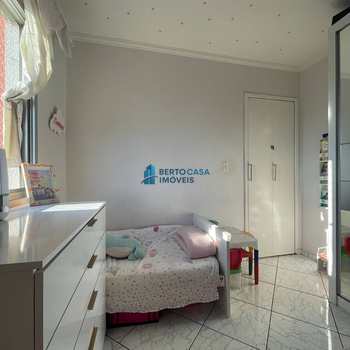 Apartamento em São Paulo, bairro Itaquera