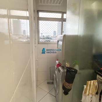 Apartamento em São Paulo, bairro Itaquera
