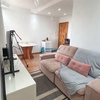 Apartamento em São Paulo, bairro Itaquera