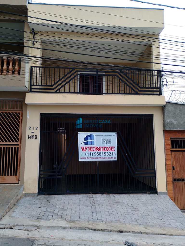 Sobrado em São Paulo, no bairro Cidade Líder