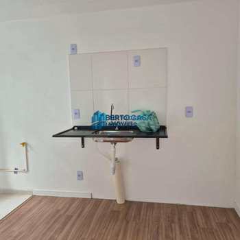 Apartamento em São Paulo, bairro Cidade Líder