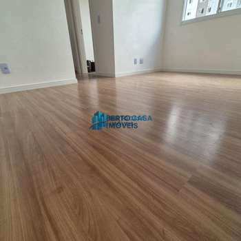 Apartamento em São Paulo, bairro Cidade Líder