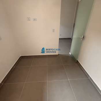 Apartamento em São Paulo, bairro Cidade Líder