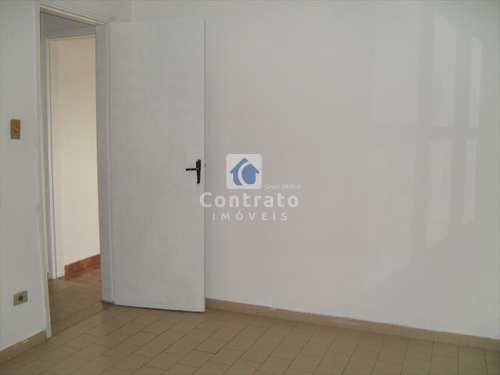 Apartamento, código 525 em São Vicente, bairro Vila São Jorge
