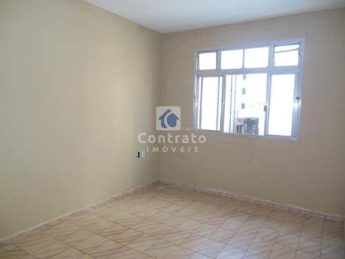 Apartamento, código 806 em Praia Grande, bairro Aviação