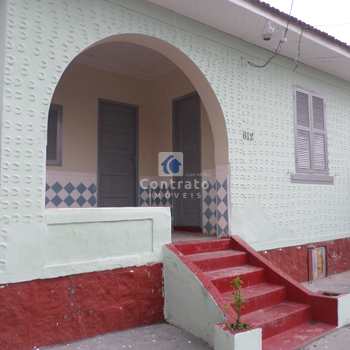 Casa em São Vicente, bairro Vila Voturua
