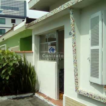 Casa em São Vicente, bairro Centro